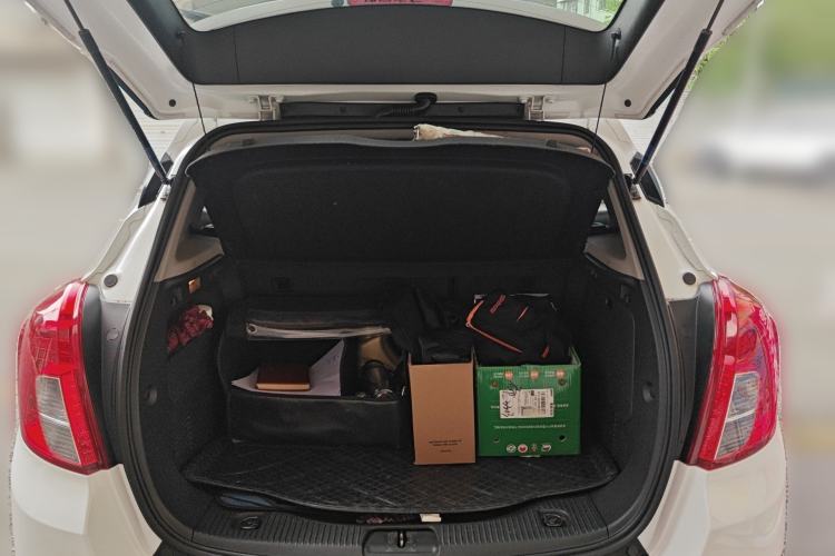 Used Buick Encore 2013 1.4T Automatic All-Wheel Drive Flagship Edition Trunk