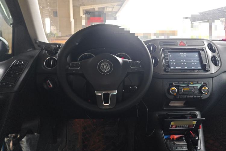 Used Volkswagen Tiguan 2009 2.0 TSI Luxury Edition Steering Wheel