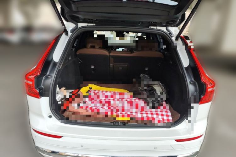 Used Volvo XC60 2023 B5 4x4 Smart Luxury Edition