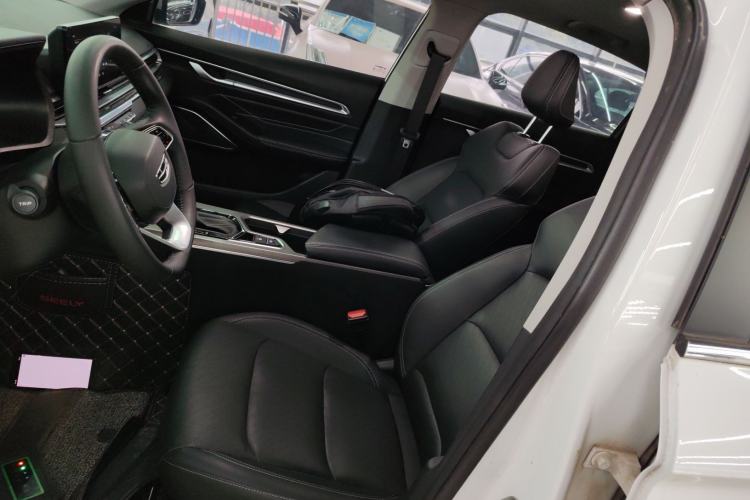 Used Geely Auto Emgrand 2022 4th Generation 1.5L CVT Luxury Model
