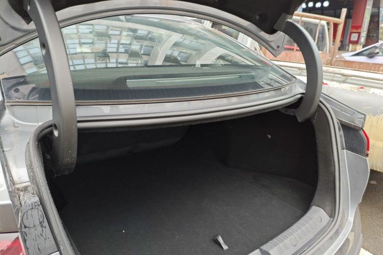 Used BYD Qin L 2025 DM-i Smart Drive 120KM Superior Model
