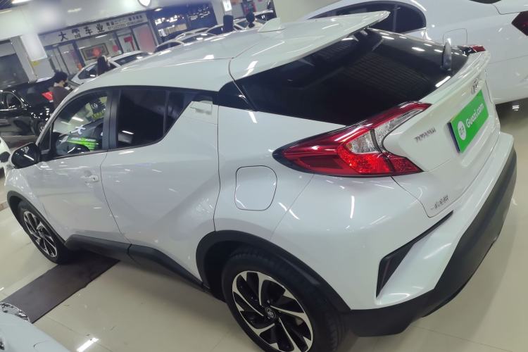 Used Toyota IZOA 2018 2.0L Yichi Edition China V Standard