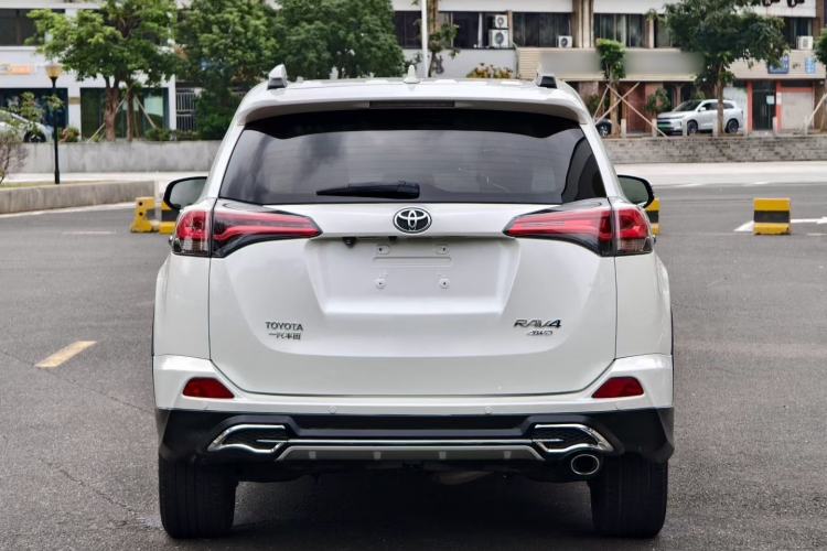 Used Toyota RAV4 2016 2.5L Automatic 4x4 Elite Edition