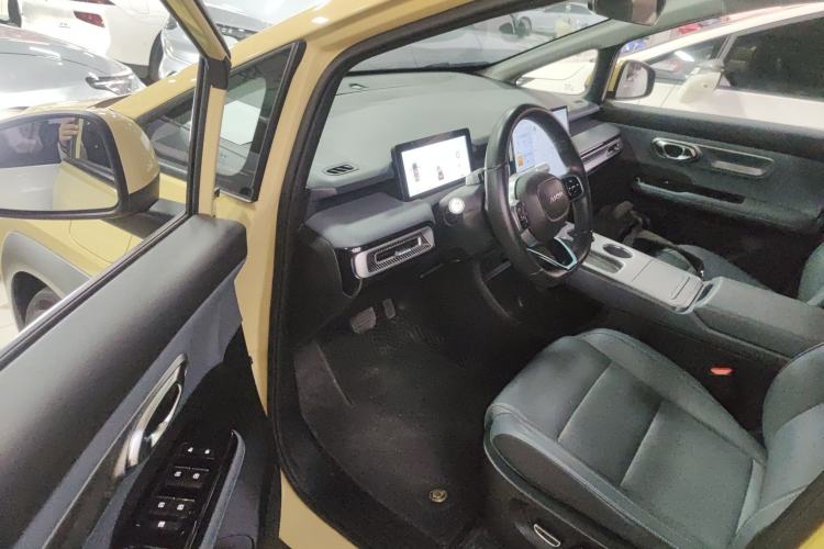 Used AION Y 2022 Plus 70 Tech Edition
