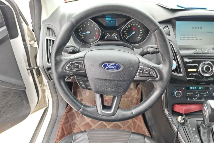 Used Ford Focus 2017 Sedan 1.6L Automatic Fashion Edition Smart Drive Version Steering Wheel