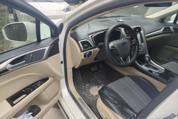 Used Ford Mondeo 2013 2.0L GTDi 200 Fashion Edition
