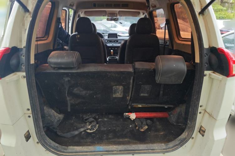 Used Dongfeng Fengon 330 2019 1.5L 330S Manual Comfort Version China VI Standard Trunk