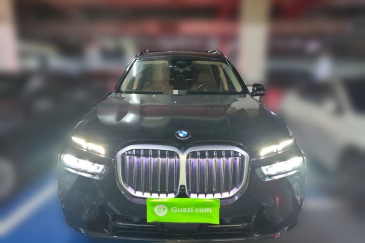 Used BMW X7 2023 xDrive40i Luxury Package with Leading Features
