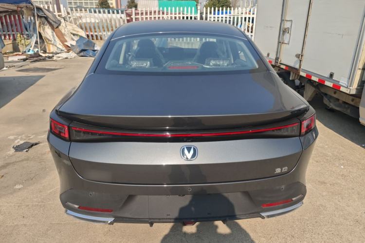 Used Changan Eado PHEV 2025 Smart New Blue Whale 145KM Battleship Edition