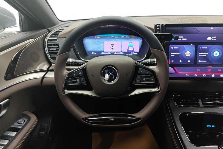 Used BYD Han 2022 DM-i 121KM Prestige Model