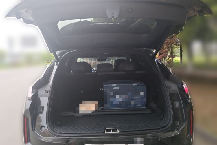 Used Lynk & Co 08 EM-P 2025 245km Ultra-Long Range Halo Trunk