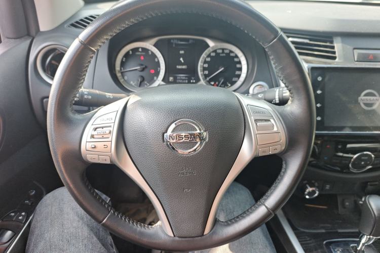 Used Nissan Terra 2020 2.5L XV 4WD Automatic Four-Wheel Drive Flagship Edition Steering Wheel