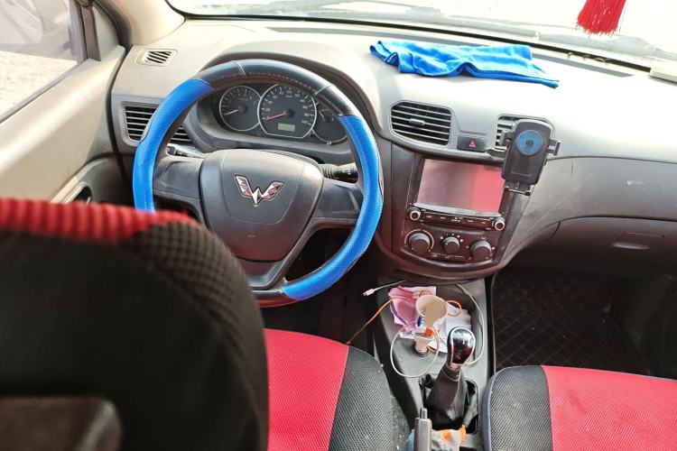 Used Wuling Hongguang 2013 1.5L Base Version