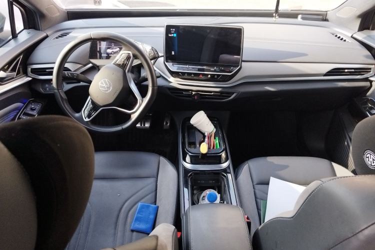 Used Volkswagen ID.4 CROZZ 2022 Long-Range Lite PRO Edition Interior 2