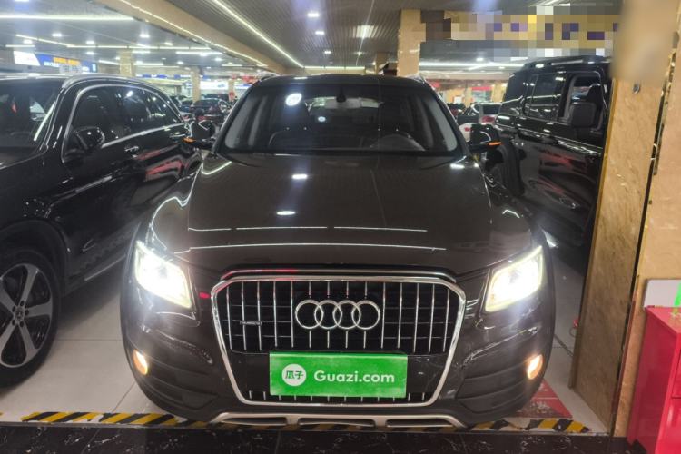 Used Audi Q5 2017 Plus 40 TFSI Technology Model