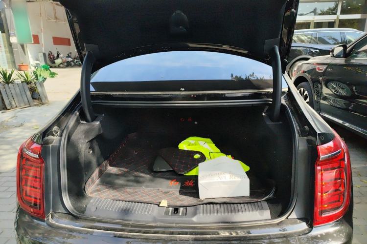 Used Hongqi H9 2020 2.0T Smart Connect Flagship Edition
