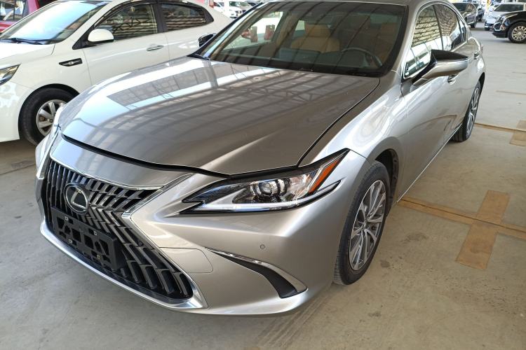 Used Lexus ES 2021 200 Excellence Edition