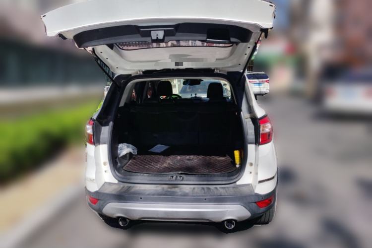 Used Ford Kuga 2017 EcoBoost 180 Two-Wheel-Drive Platinum Edition