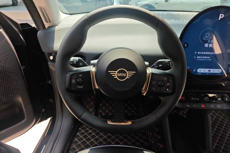 Used MINI Electric COOPER 2024 456km COOPER E Classic Edition