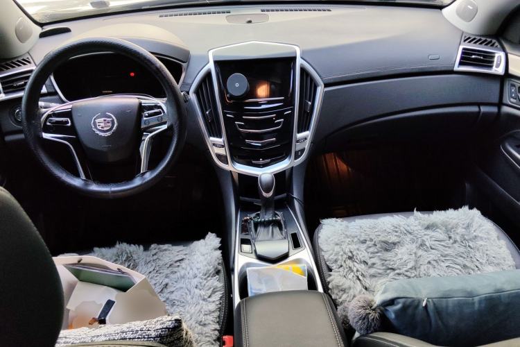 Used Cadillac SRX 2015 3.0L Comfort Version
