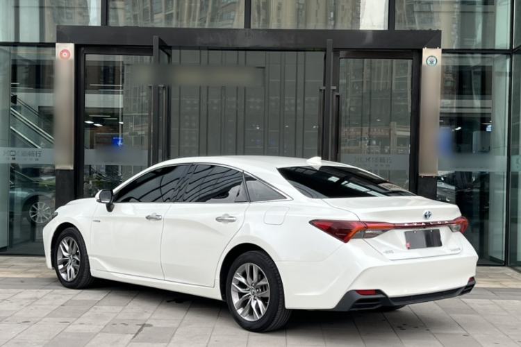 Used Toyota Avalon 2019 Dual-Engine 2.5L Luxury Edition China VI Standard