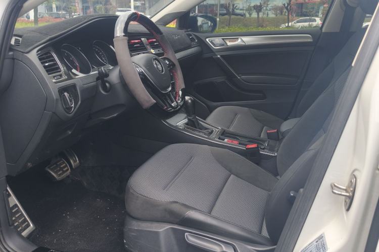 Used Volkswagen Golf 2020 Zhiai Edition 280TSI DSG Comfort Model Interior 2