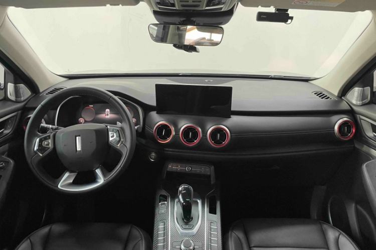 Used Wey VV6 2020 2.0T Two-Wheel Drive Smart Protection+ Interior 3