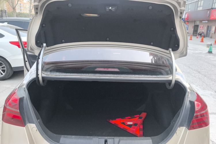 Used Geely Auto Emgrand 2018 1.5L CVT Luxury Model Trunk