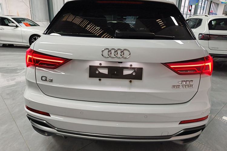 Used Audi Q3 2019 35 TFSI Fashion Dynamic Model
