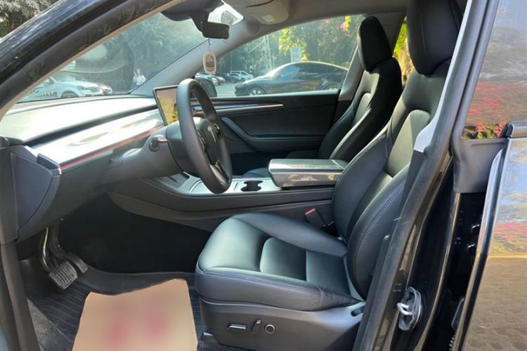 Used Tesla Model Y 2024 Rear-Wheel-Drive Version
