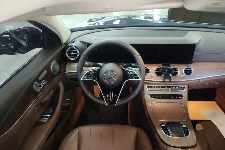 Used Mercedes-Benz E-Class 2023 E 300 L Stylish Model Steering Wheel