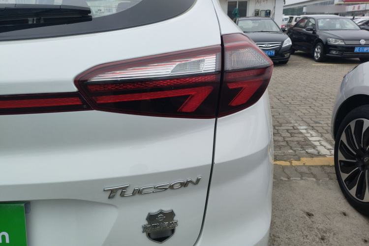 Used Hyundai Tucson 2019 280TGDi Dual-Clutch Two-Wheel Drive Fashion Edition China VI Standard Right Rear Taillight