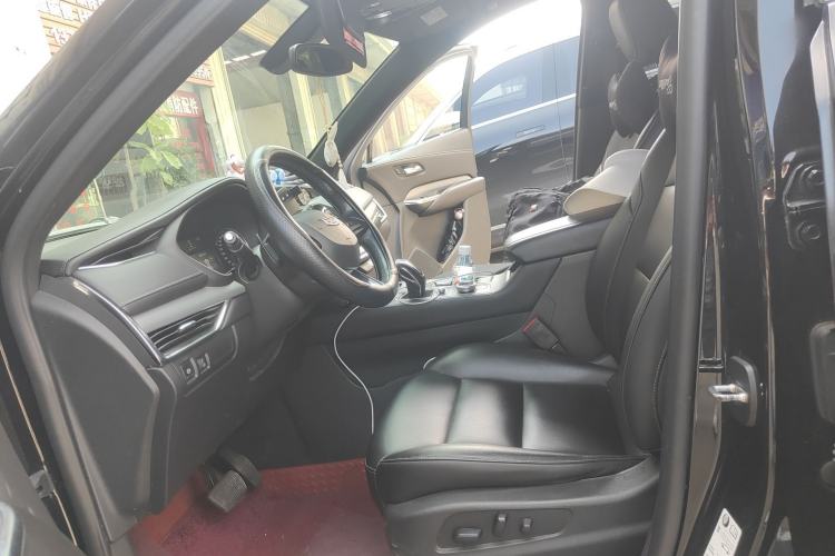 Used Cadillac XT4 2018 28T Two-Wheel-Drive Luxury Model