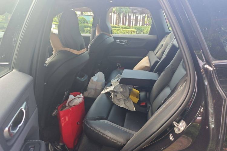 Used Volvo XC60 2025 B5 Four-Wheel Drive Smart & Advanced Midnight Black Edition