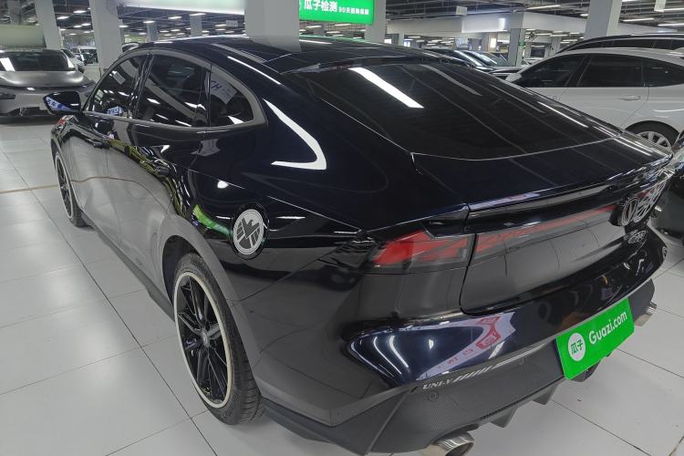 Used CHANGAN UNI-V 2022 1.5T Prestige Version Exterior 2