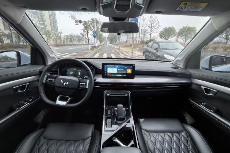 Used Wuling Asta 2022 2.0L DHT Electric-Speed Version