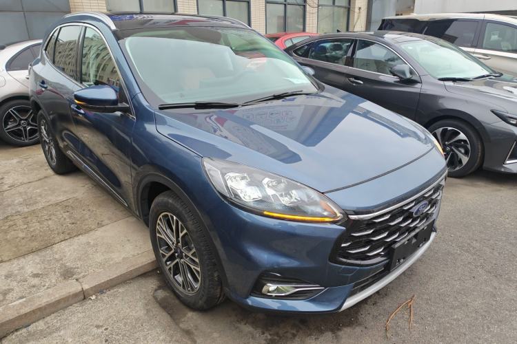 Used Ford Escape 2020 EcoBoost 245 Two-Wheel-Drive Titanium Edition