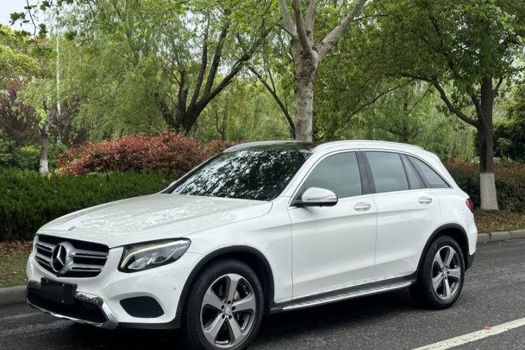 Used Mercedes-Benz GLC 2016 GLC 260 4MATIC Luxury Model