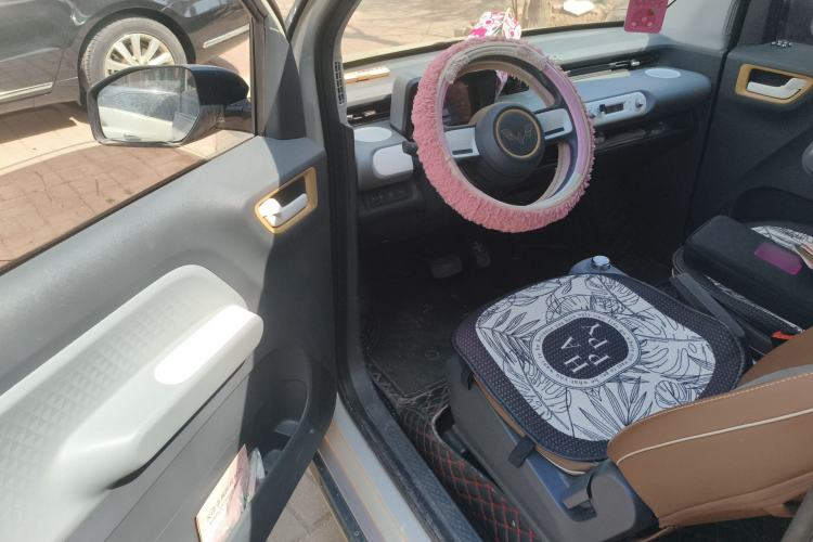 Used Wuling Hongguang MINIEV 2022 GAMEBOY 200km Gaming Edition with Lithium Iron Phosphate
