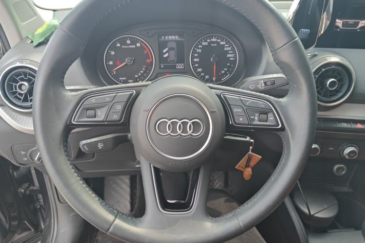 Used Audi Q2L 2021 35 TFSI Progressive Dynamic Edition
