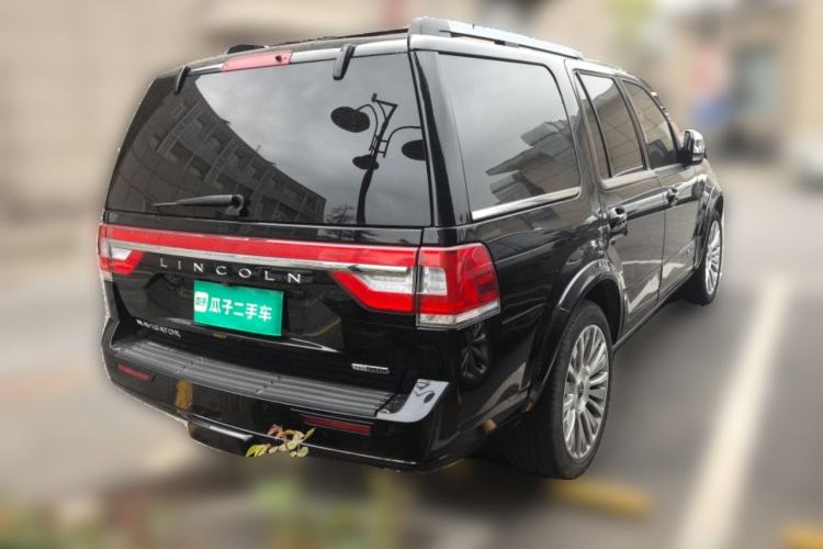 Used Lincoln Navigator 2016 3.5T AWD Rear Right 45 Deg