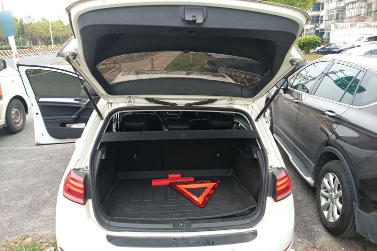 Used Volkswagen Golf 2019 280TSI DSG Comfort Version China VI Standard Trunk