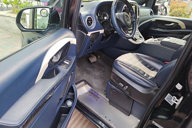 Used Mercedes-Benz V-Class  Driver Seat