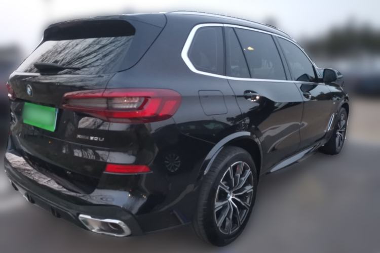 Used BMW X5 2022 Restyled xDrive 30Li Luxury Version M Sport Package Rear Right 45 Deg