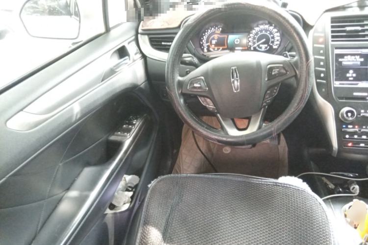 Used Lincoln MKC 2014 2.0T Two-Wheel Drive Deluxe Edition
