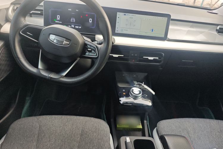 Used Geometry E Firefly 2024 301km Flowing Light