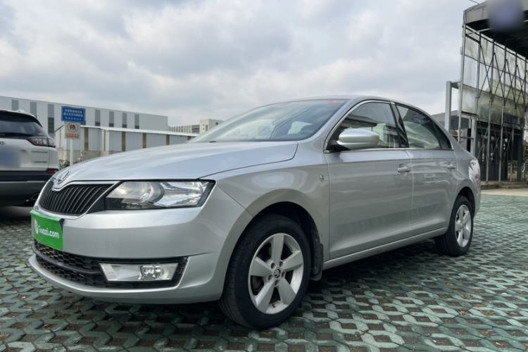 Used Skoda Rapid 2015 1.6L Manual Smart Selection Model