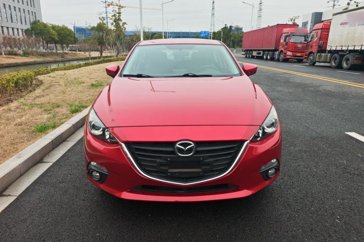 Used Mazda Mazda 3 Axela 2016 Hatchback 1.5L Automatic Luxury Model