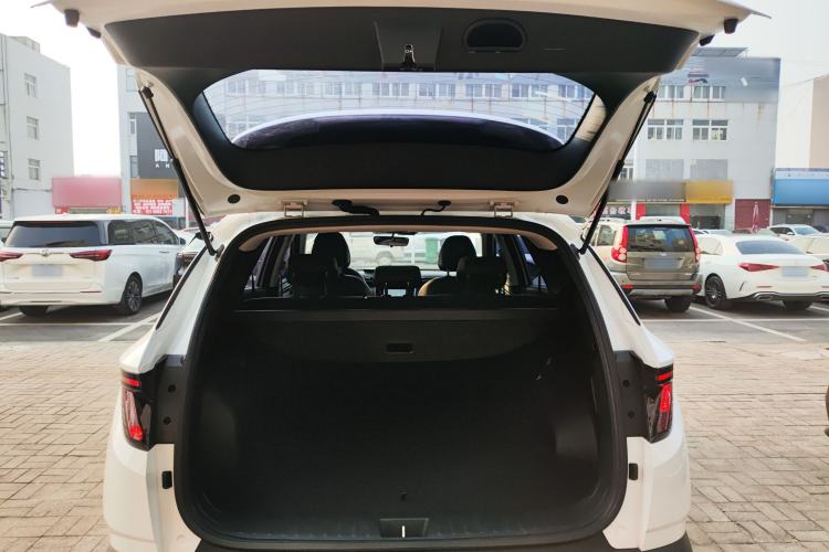 Used Hyundai Tucson 2023 Tucson L 1.5T Automatic Two-Wheel Drive DLX Luxury Edition
