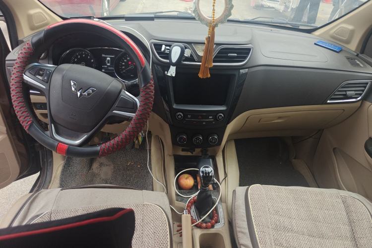 Used Wuling Hongguang 2015 1.5L S1 Luxury National Emission Standard V